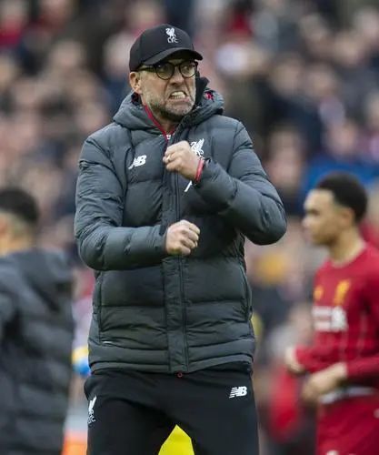 aoa体育新闻-尼斯客场逆袭，稳住欧战资格