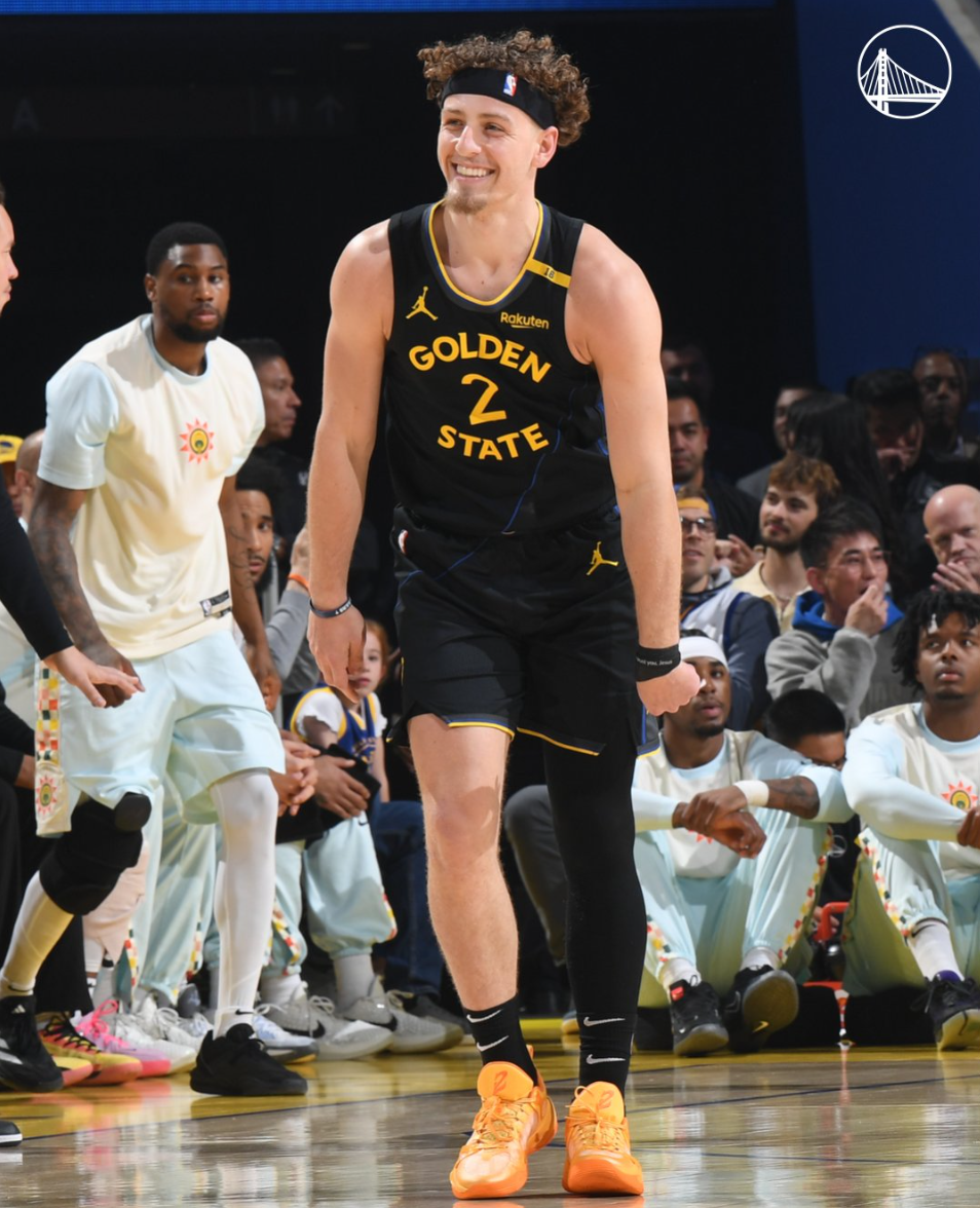 aoa体育娱乐-巴恩斯独揽分马刺战胜太阳的简单介绍