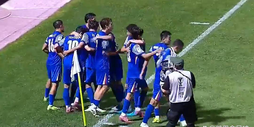 广岛三箭击败对手,豪取小组第一 广岛三箭击败对手,豪取小组第一