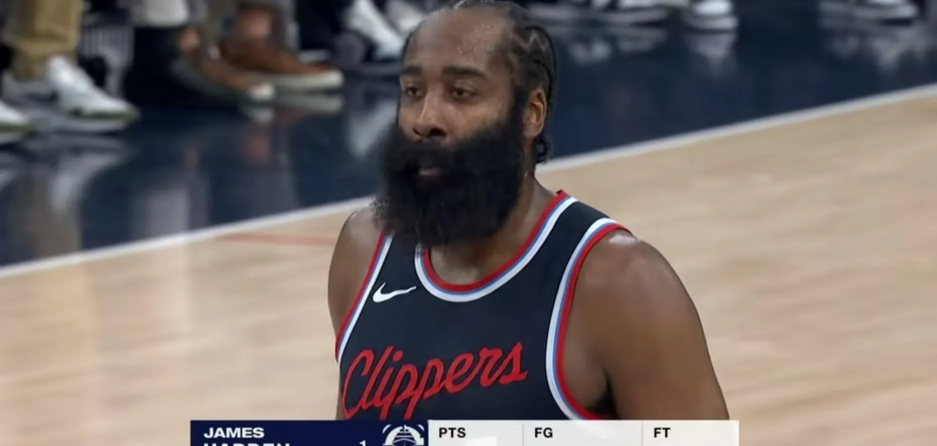 关于快船逆转太阳,哈登产生多次致命犯错的信息 关于快船逆转太阳,哈登产生多次致命犯错的信息