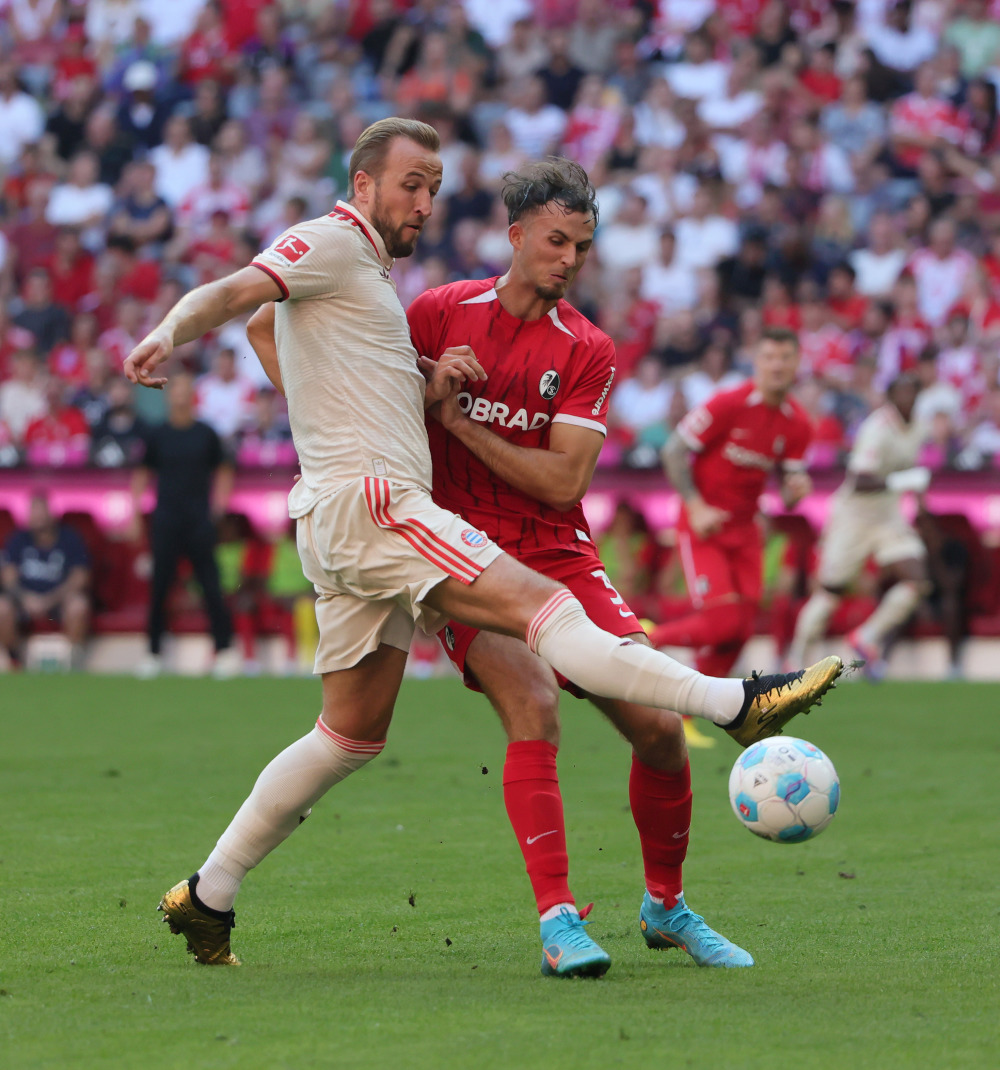 拜仁慕尼黑大胜弗赖堡,提前夺得冠军 拜仁慕尼黑大胜弗赖堡,提前夺得冠军