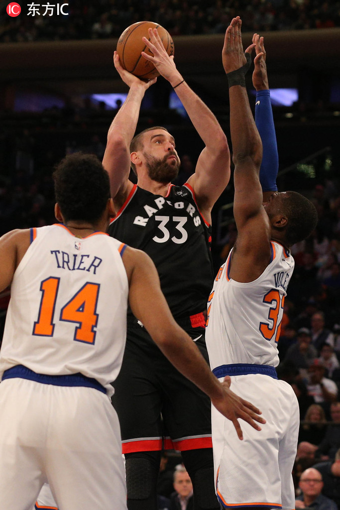 aoa体育馆-包含猛龙客场胜尼克斯，伦纳德命中率高效20+得分的词条