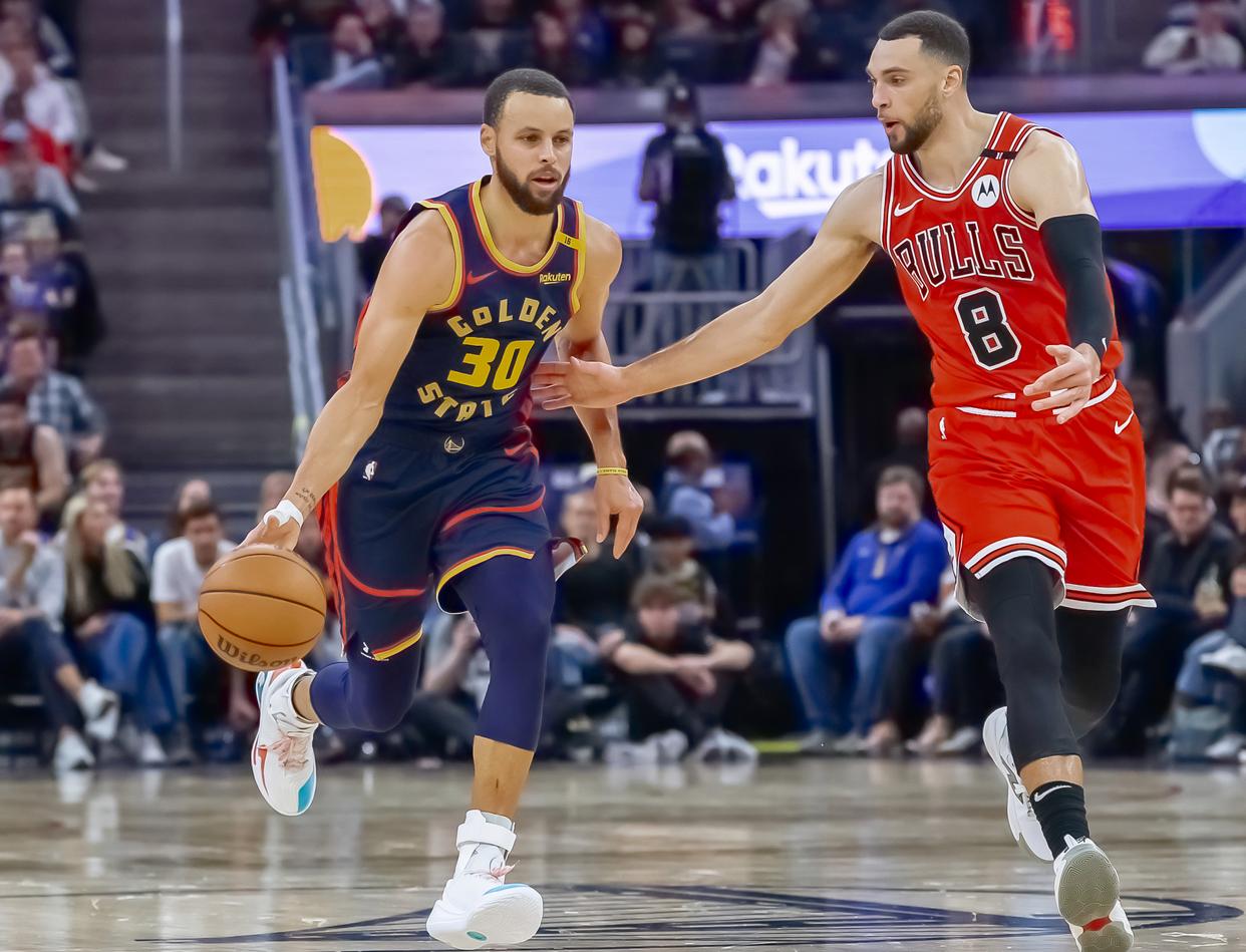 勇士客场大胜公牛,取得七连胜 勇士客场大胜公牛,取得七连胜