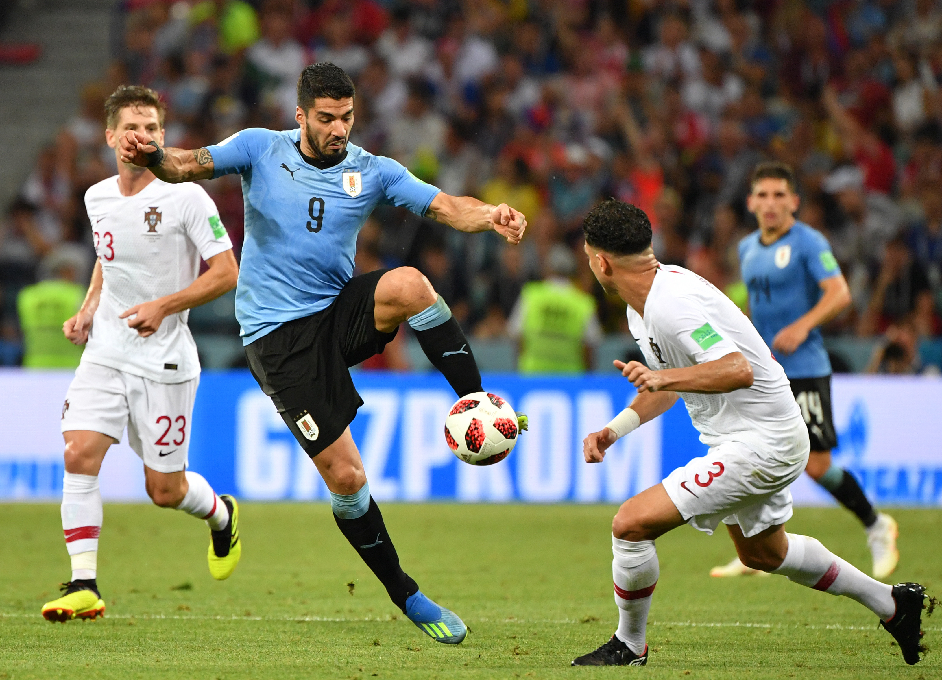 国际足球盛事：乌拉圭队斩获大胜的简单介绍