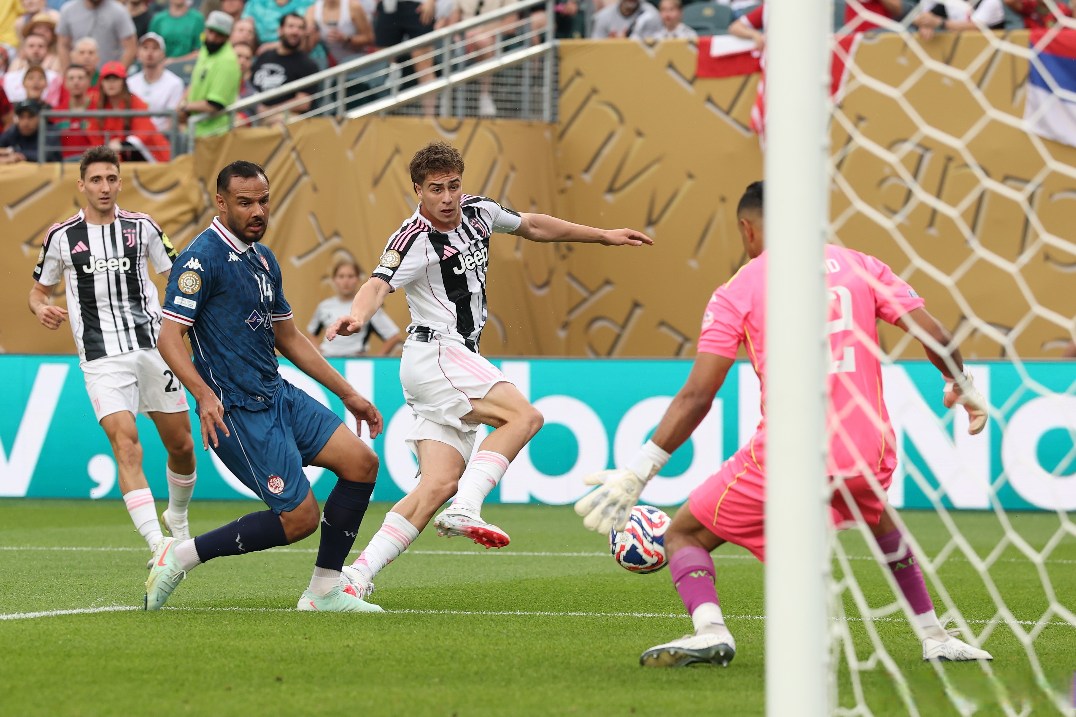 aoa体育视频-尤文图斯绝地反击，逆转胜利