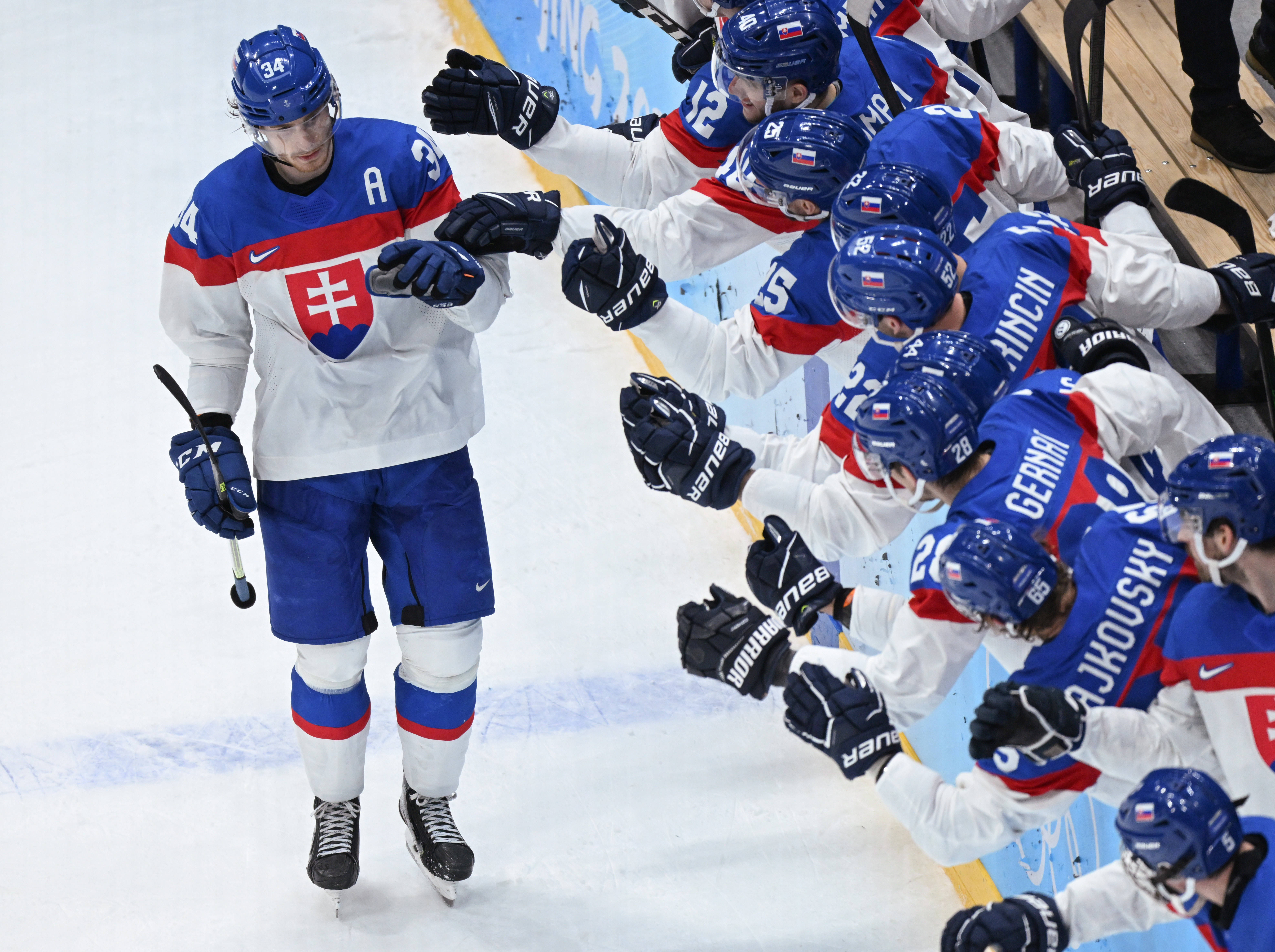 关于西班牙背水一战，斯洛伐克能否制胜？的信息