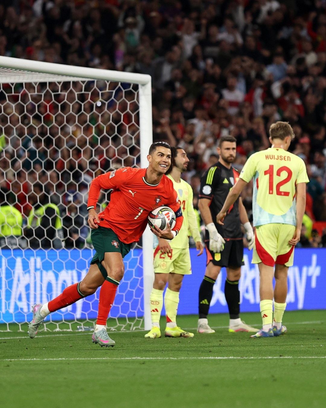 aoa体育-荷兰队在欧洲杯资格赛中迎来胜利，向冠军发起冲击的简单介绍